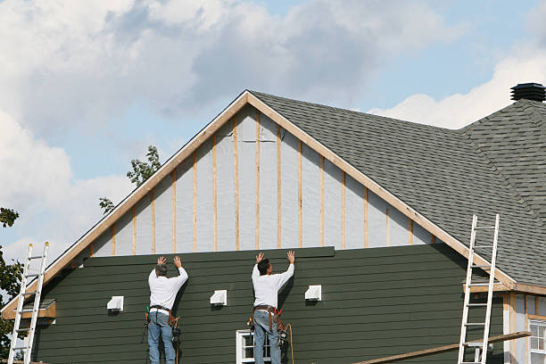 Professional Emergency Siding Repair technician working in Lottsburg, VA